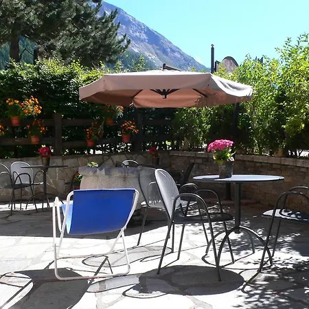Du Soleil Hotel